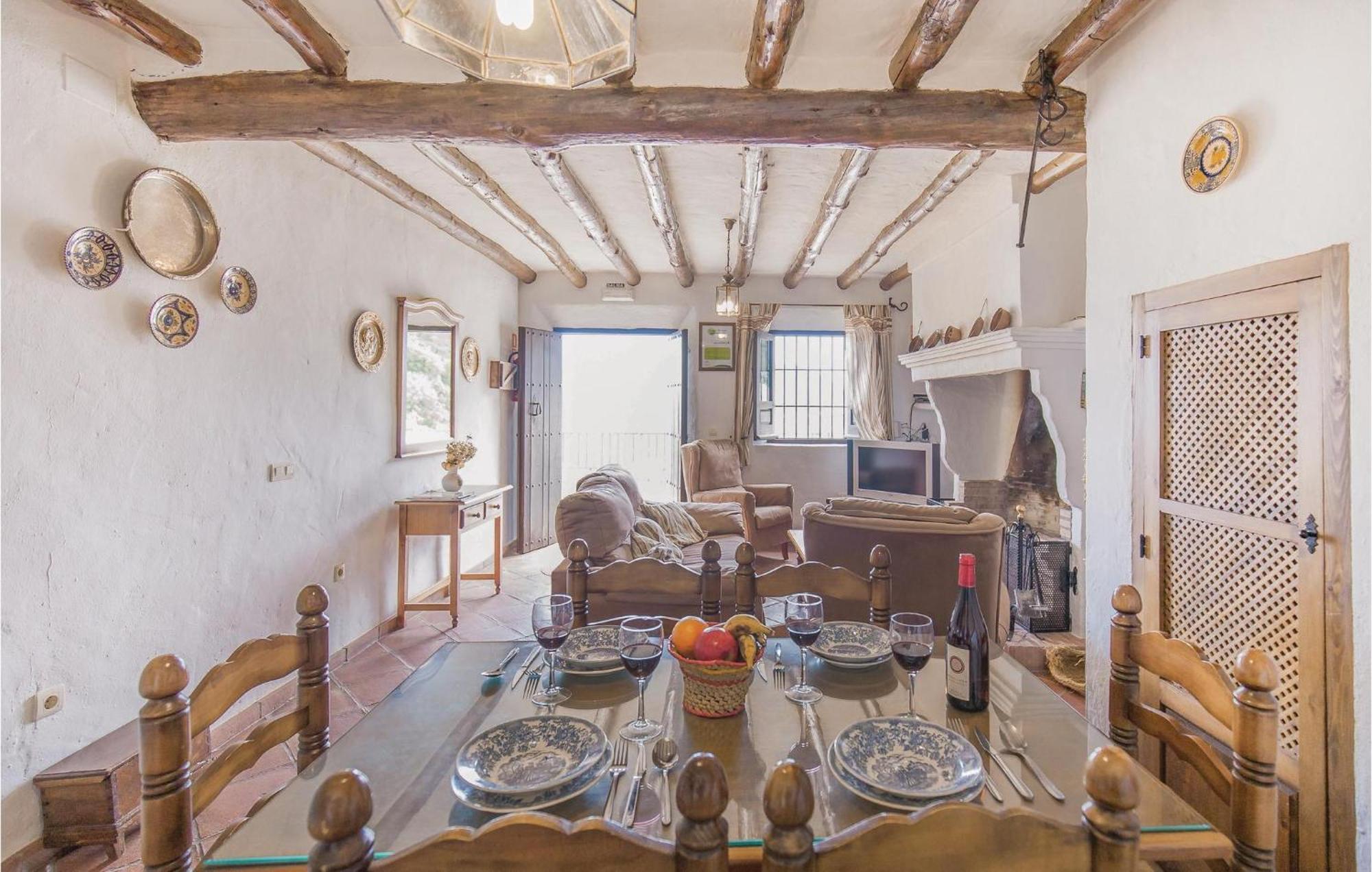 Cozy Home In Zahara De La Sierra With Kitchen Dış mekan fotoğraf