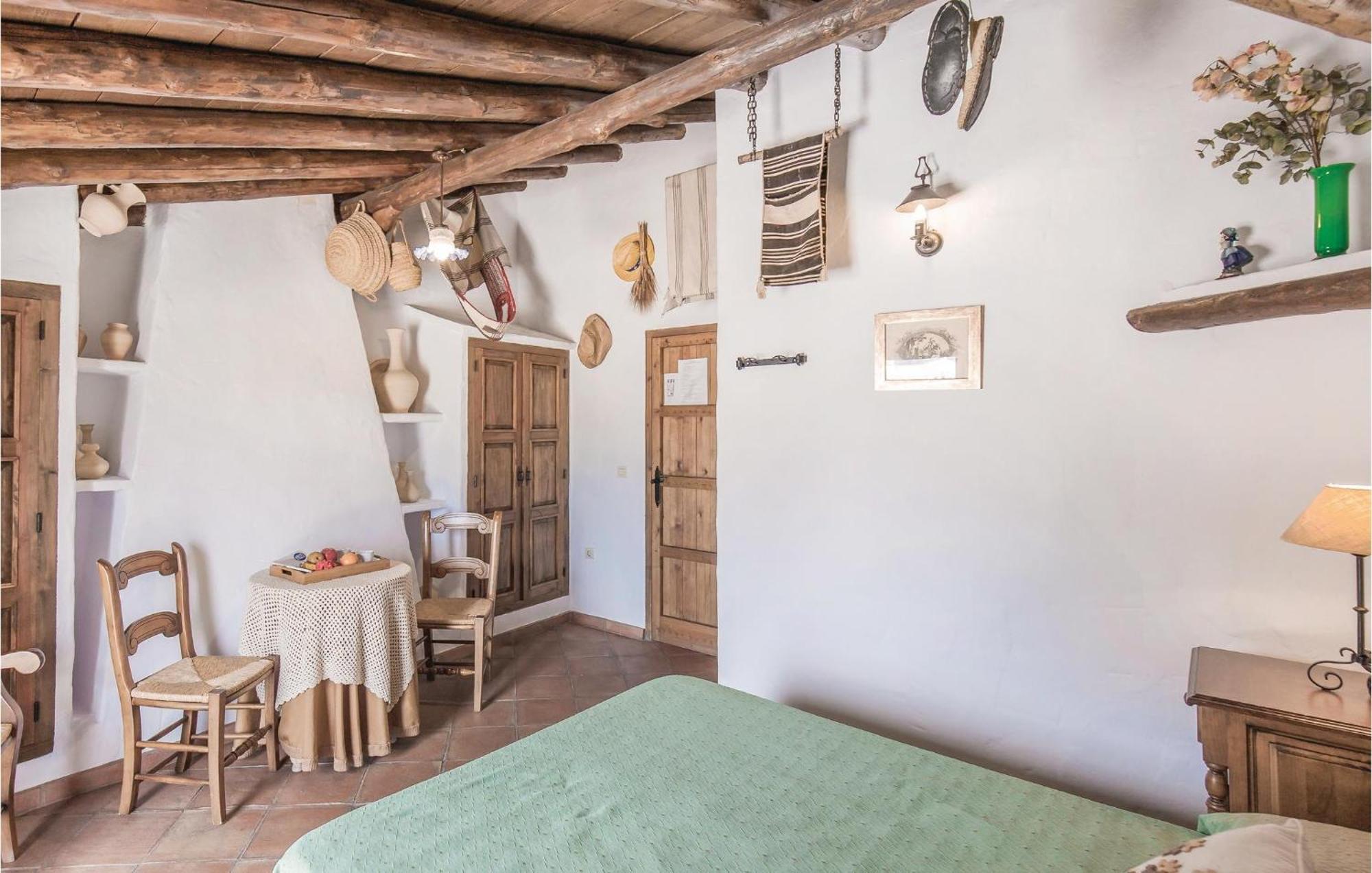 Cozy Home In Zahara De La Sierra With Kitchen Dış mekan fotoğraf