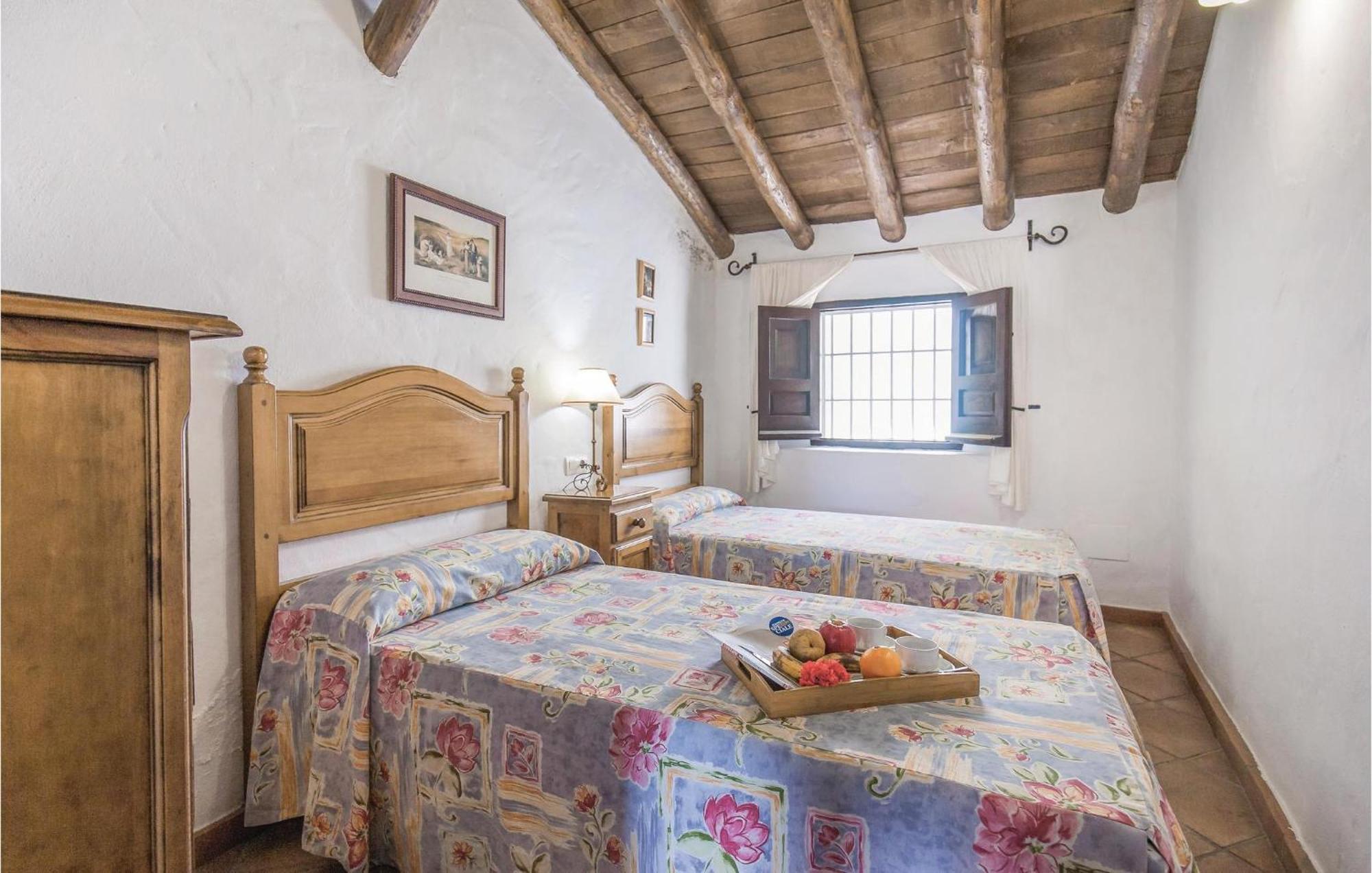 Cozy Home In Zahara De La Sierra With Kitchen Dış mekan fotoğraf