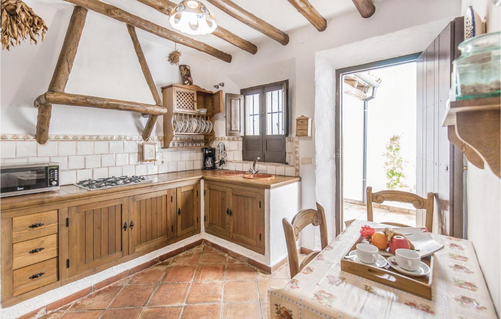 Cozy Home In Zahara De La Sierra With Kitchen Dış mekan fotoğraf